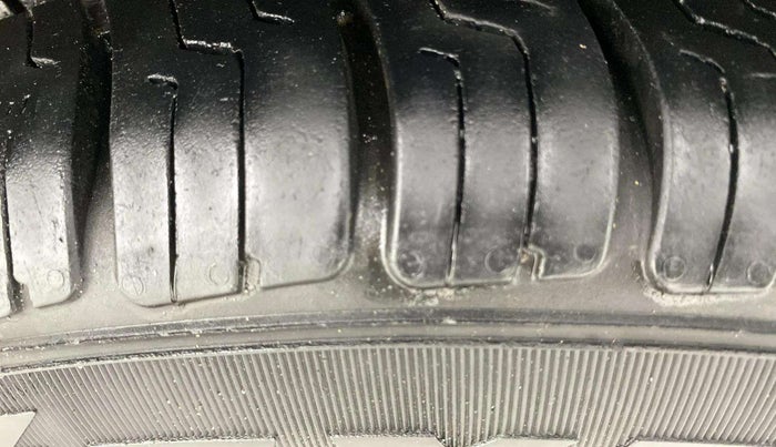 2018 Hyundai Grand i10 SPORTZ AT 1.2 KAPPA VTVT, Petrol, Automatic, 66,464 km, Left Rear Tyre Tread