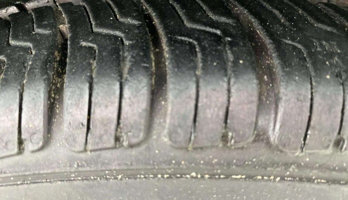 2018 Hyundai Grand i10 SPORTZ AT 1.2 KAPPA VTVT, Petrol, Automatic, 66,464 km, Right Front Tyre Tread