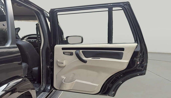 2024 Mahindra SCORPIO CLASSIC S11 MT 7S CC, Diesel, Manual, 30,924 km, RHS Rear Door