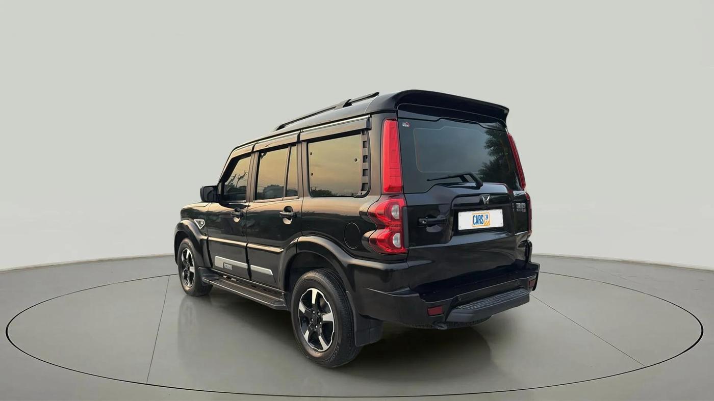 2024 Mahindra SCORPIO CLASSIC S11 MT 7S CC, Diesel, Manual, 30,924 km, Left Back Diagonal