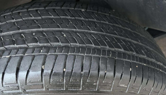 2024 Mahindra SCORPIO CLASSIC S11 MT 7S CC, Diesel, Manual, 30,924 km, Right Front Tyre Tread