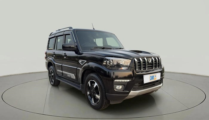 2024 Mahindra SCORPIO CLASSIC S11 MT 7S CC, Diesel, Manual, 30,924 km, Right Front Diagonal