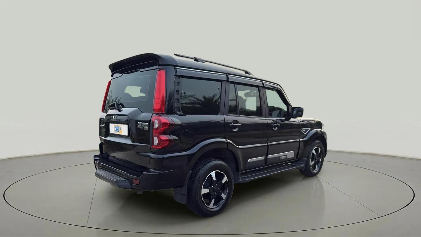 2024 Mahindra SCORPIO CLASSIC S11 MT 7S CC, Diesel, Manual, 30,924 km, Right Back Diagonal
