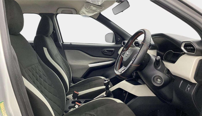 2022 Nissan MAGNITE XE, Petrol, Manual, 32,234 km, Right Side Front Door Cabin