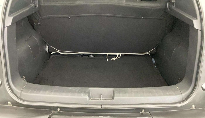 2022 Nissan MAGNITE XE, Petrol, Manual, 32,234 km, Boot Inside