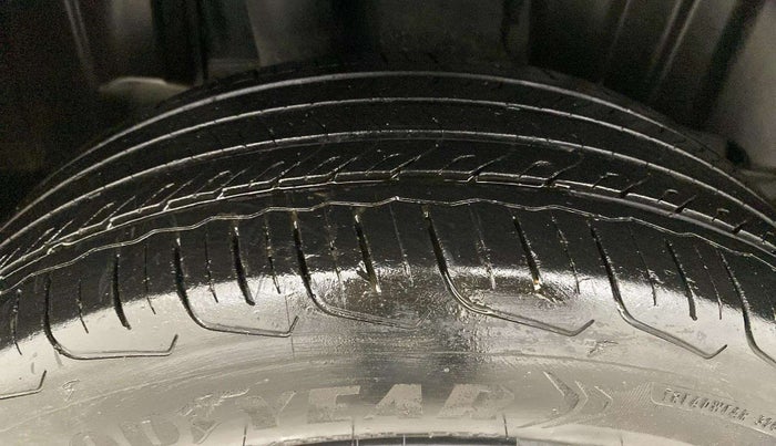2023 Maruti FRONX DELTA CNG 1.2 MT, CNG, Manual, 27,520 km, Right Rear Tyre Tread