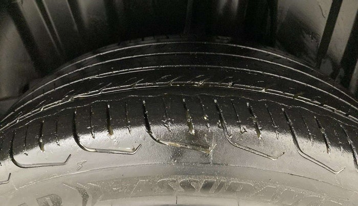 2023 Maruti FRONX DELTA CNG 1.2 MT, CNG, Manual, 27,520 km, Left Rear Tyre Tread