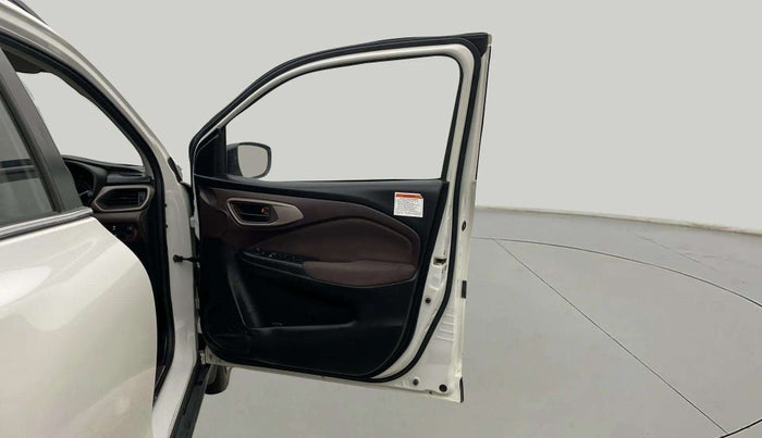 2023 Maruti FRONX DELTA CNG 1.2 MT, CNG, Manual, 27,520 km, RHS Front Door