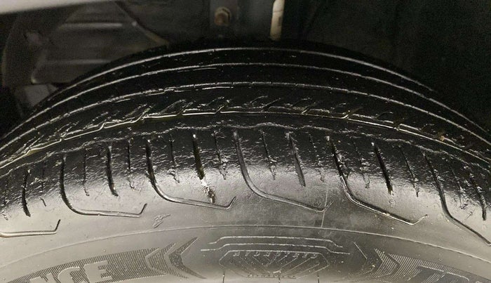 2023 Maruti FRONX DELTA CNG 1.2 MT, CNG, Manual, 27,520 km, Left Front Tyre Tread