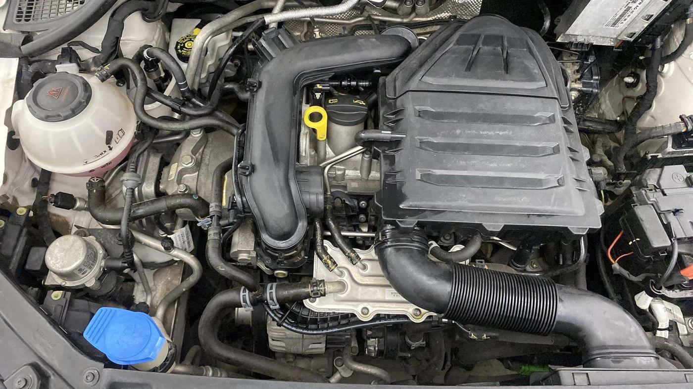 2021 Volkswagen Polo HIGHLINE PLUS 1.0L TSI AT, Petrol, Automatic, 28,527 km, Engine View - Right