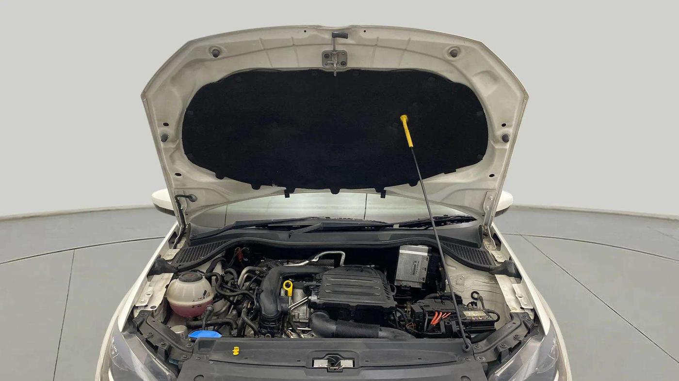 2021 Volkswagen Polo HIGHLINE PLUS 1.0L TSI AT, Petrol, Automatic, 28,527 km, Open Bonet