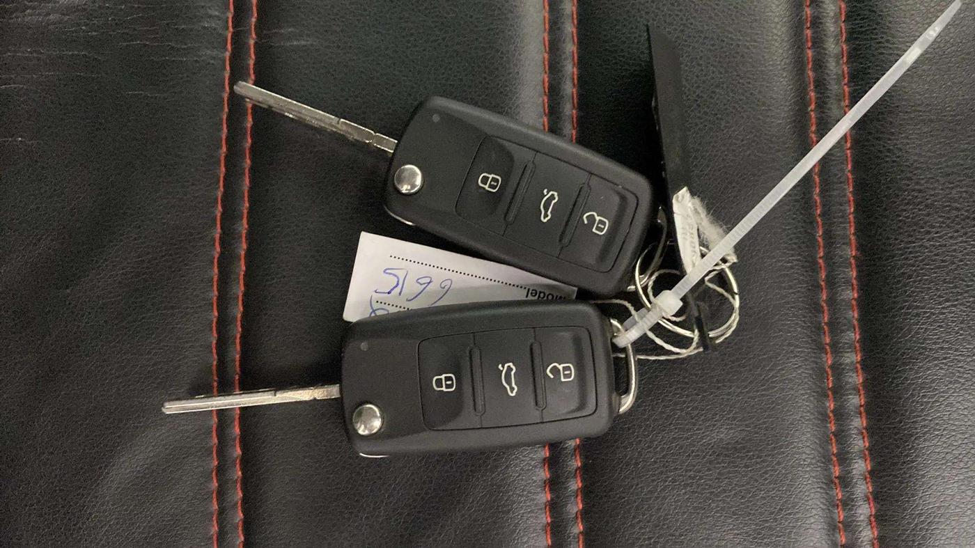 2021 Volkswagen Polo HIGHLINE PLUS 1.0L TSI AT, Petrol, Automatic, 28,527 km, Key Close Up