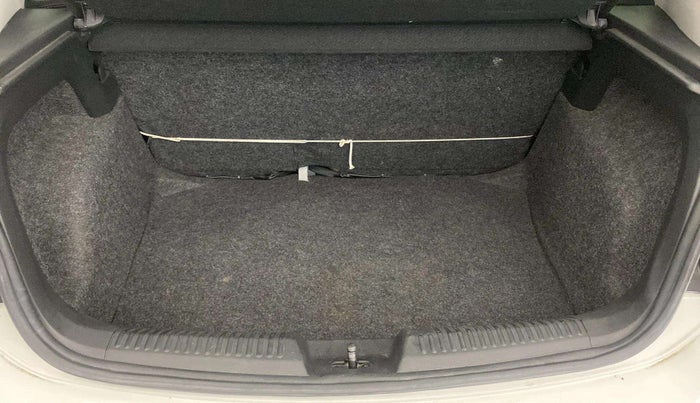 2021 Volkswagen Polo HIGHLINE PLUS 1.0L TSI AT, Petrol, Automatic, 28,460 km, Boot Inside