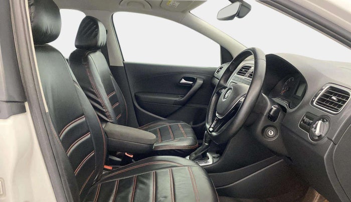 2021 Volkswagen Polo HIGHLINE PLUS 1.0L TSI AT, Petrol, Automatic, 28,460 km, Right Side Front Door Cabin