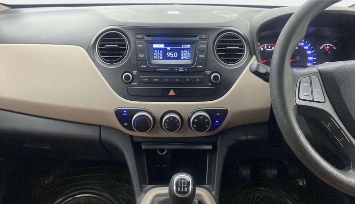 2014 Hyundai Xcent S (O) 1.2, Petrol, Manual, 56,161 km, AC Unit - Front vent has minor damage