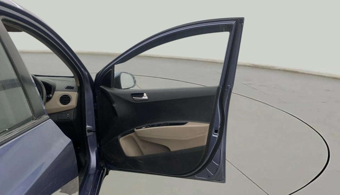 2014 Hyundai Xcent S (O) 1.2, Petrol, Manual, 56,161 km, RHS Front Door