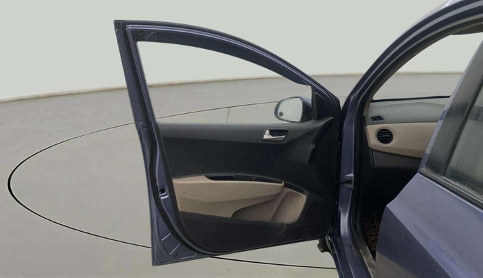 2014 Hyundai Xcent S (O) 1.2, Petrol, Manual, 56,161 km, LHS Front Door
