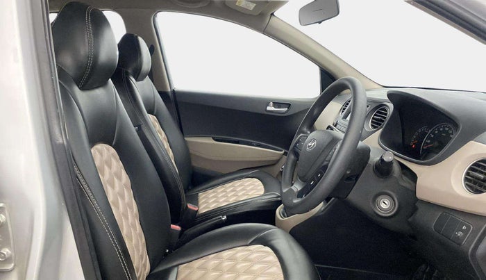 2017 Hyundai Grand i10 SPORTZ 1.2 KAPPA VTVT, Petrol, Manual, 27,917 km, Right Side Front Door Cabin