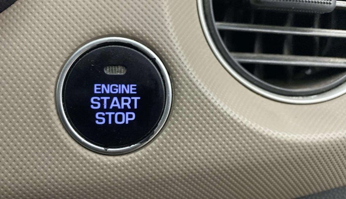 2016 Hyundai Grand i10 ASTA (O) 1.2 KAPPA VTVT, Petrol, Manual, 49,345 km, Keyless Start/ Stop Button