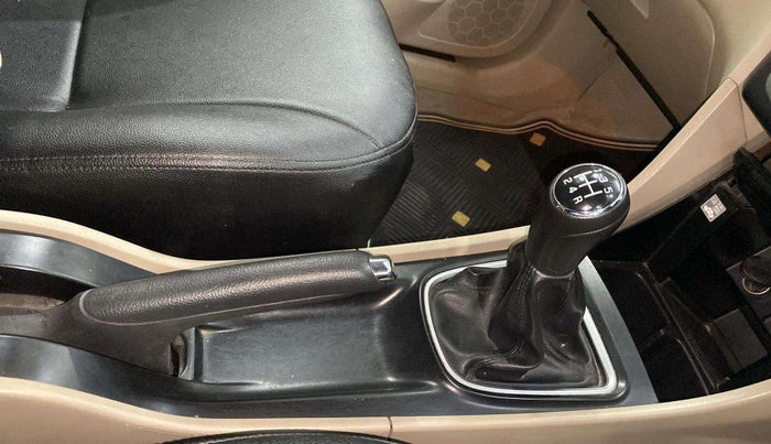 2017 Maruti Ciaz ALPHA DIESEL 1.3, Diesel, Manual, 51,052 km, Gear Lever