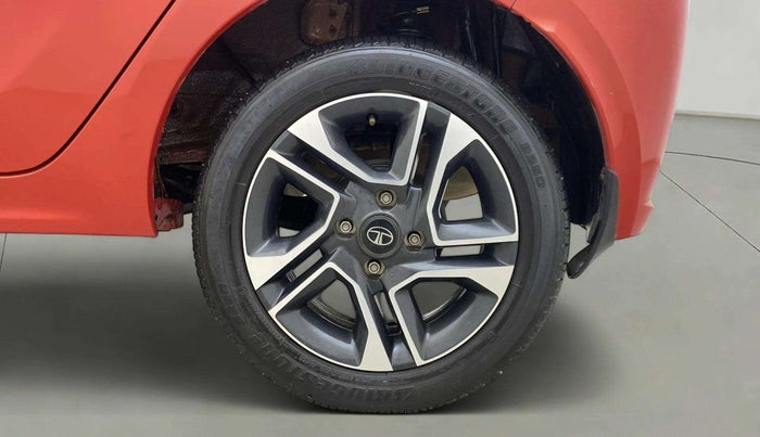 2020 Tata Tiago XZA PLUS DUAL TONE PETROL, Petrol, Automatic, 35,037 km, Left Rear Wheel