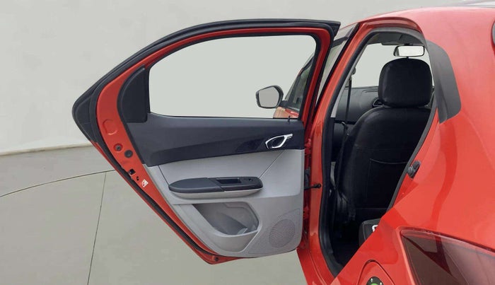 2020 Tata Tiago XZA PLUS DUAL TONE PETROL, Petrol, Automatic, 35,037 km, LHS Rear Door