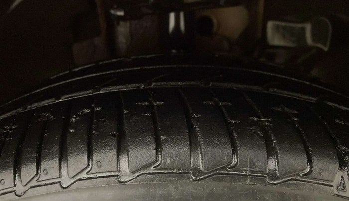 2020 Tata Tiago XZA PLUS DUAL TONE PETROL, Petrol, Automatic, 35,037 km, Right Front Tyre Tread