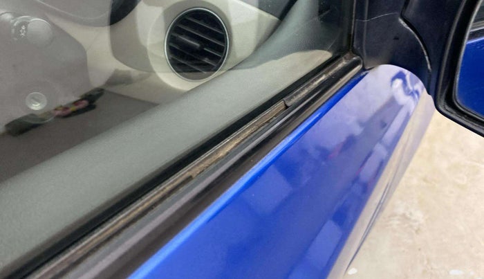 2018 Hyundai Grand i10 SPORTZ AT 1.2 KAPPA VTVT, Petrol, Automatic, 38,271 km, Driver-side door - Weather strip has minor damage
