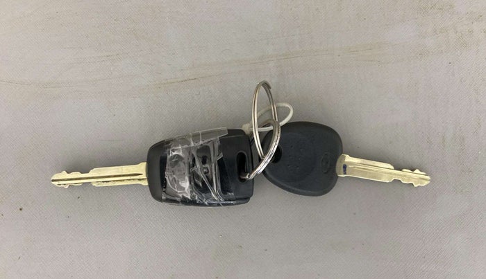 2018 Hyundai Grand i10 SPORTZ AT 1.2 KAPPA VTVT, Petrol, Automatic, 38,271 km, Key Close Up