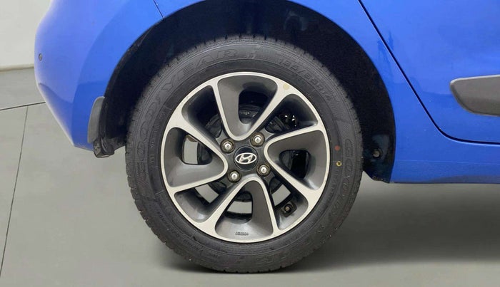 2018 Hyundai Grand i10 SPORTZ AT 1.2 KAPPA VTVT, Petrol, Automatic, 38,271 km, Right Rear Wheel
