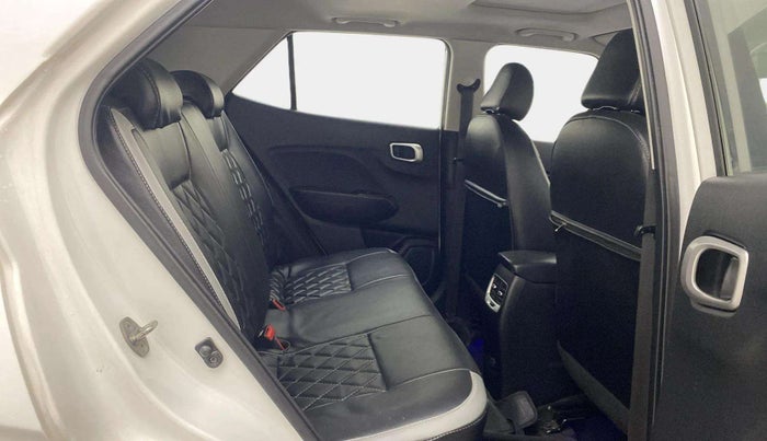2019 Hyundai VENUE SX 1.0 TURBO, Petrol, Manual, 55,759 km, Right Side Rear Door Cabin