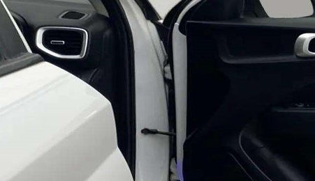 2019 Hyundai VENUE SX 1.0 TURBO, Petrol, Manual, 55,759 km, Driver-side door - Checker assembly is not functional