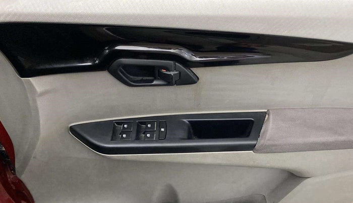 2016 Mahindra Kuv100 K8 6 STR, Petrol, Manual, 38,948 km, Driver Side Door Panels Control