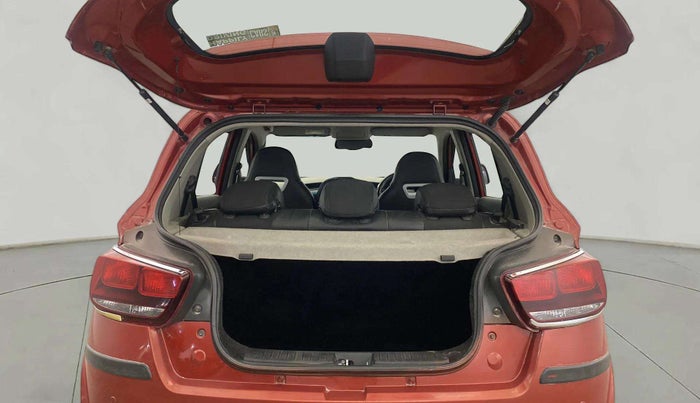 2016 Mahindra Kuv100 K8 6 STR, Petrol, Manual, 38,948 km, Boot Open Zoomed View