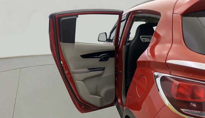 2016 Mahindra Kuv100 K8 6 STR, Petrol, Manual, 38,948 km, LHS Rear Door