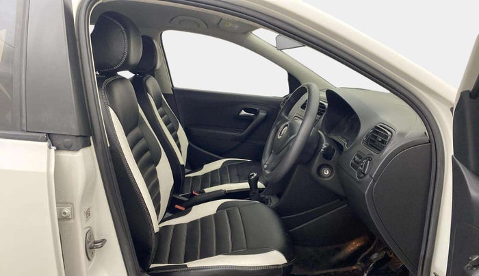 2019 Volkswagen Polo COMFORTLINE 1.0L TSI, Petrol, Manual, 46,497 km, Right Side Front Door Cabin