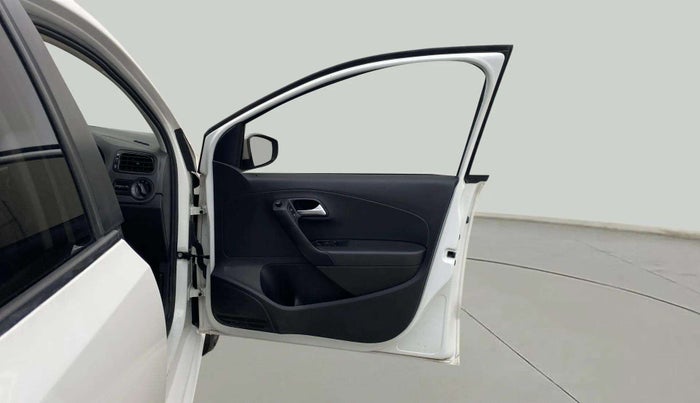 2019 Volkswagen Polo COMFORTLINE 1.0L TSI, Petrol, Manual, 46,497 km, RHS Front Door