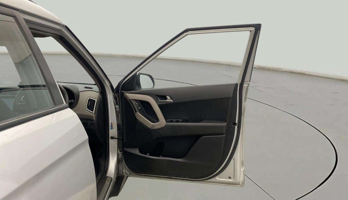 2017 Hyundai Creta SX PLUS 1.6 PETROL, Petrol, Manual, 96,190 km, RHS Front Door