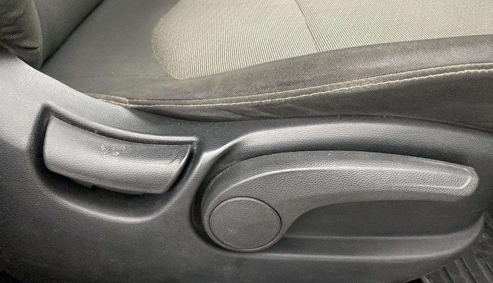 2017 Hyundai Creta SX PLUS 1.6 PETROL, Petrol, Manual, 96,190 km, Driver Side Adjustment Panel