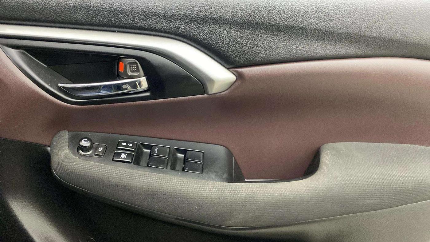 2024 Maruti Grand Vitara SIGMA SMART HYBRID, Petrol, Manual, 8,291 km, Driver Side Door Panels Control
