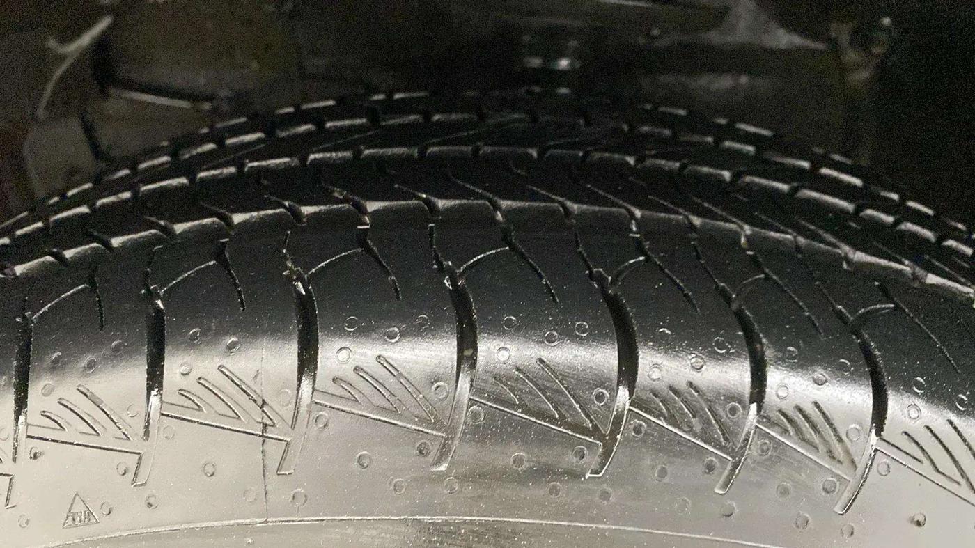 2024 Maruti Grand Vitara SIGMA SMART HYBRID, Petrol, Manual, 8,291 km, Left Front Tyre Tread