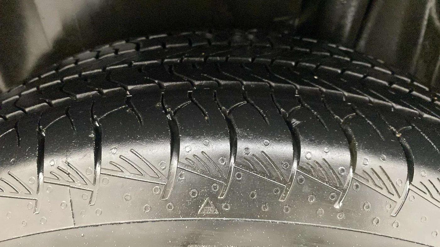 2024 Maruti Grand Vitara SIGMA SMART HYBRID, Petrol, Manual, 8,291 km, Left Rear Tyre Tread