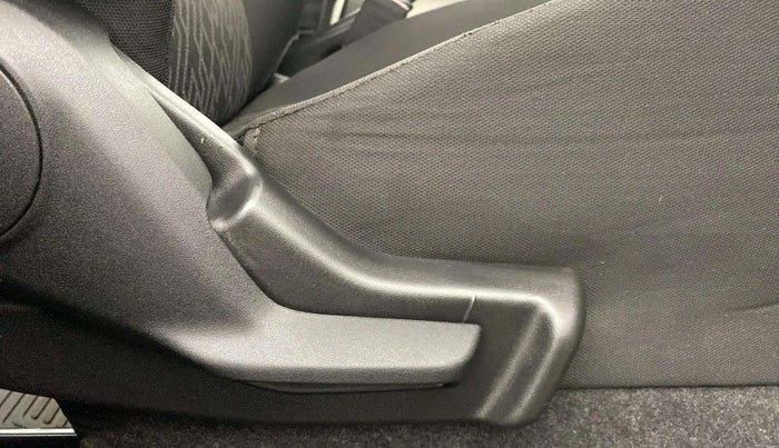 2022 Maruti IGNIS ZETA 1.2, Petrol, Manual, 15,396 km, Driver Side Adjustment Panel