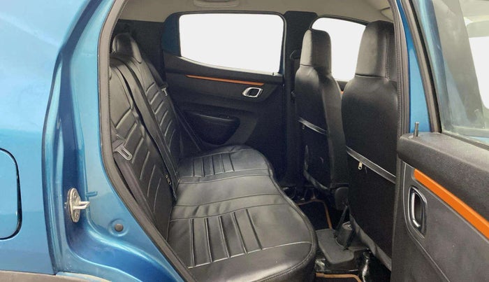2019 Renault Kwid CLIMBER 1.0 (O), Petrol, Manual, 57,076 km, Right Side Rear Door Cabin