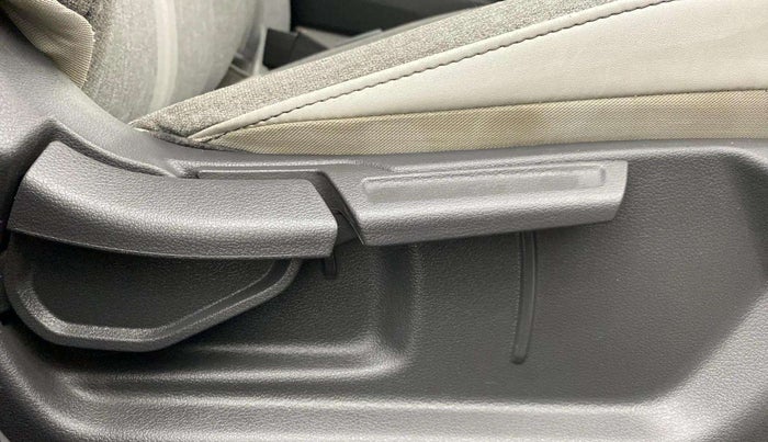 2022 Hyundai GRAND I10 NIOS ASTA AMT 1.2 KAPPA VTVT, Petrol, Automatic, 15,303 km, Driver Side Adjustment Panel