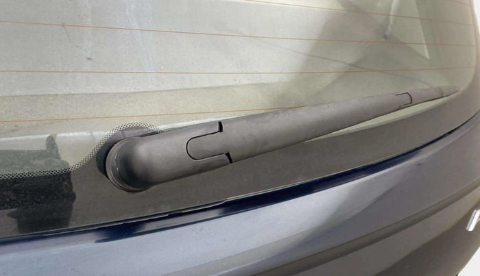 2022 Hyundai GRAND I10 NIOS ASTA AMT 1.2 KAPPA VTVT, Petrol, Automatic, 15,303 km, Rear Wiper