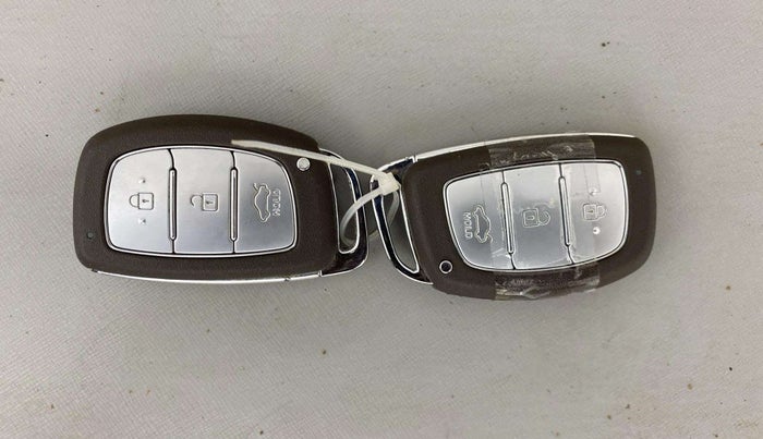 2022 Hyundai GRAND I10 NIOS ASTA AMT 1.2 KAPPA VTVT, Petrol, Automatic, 15,303 km, Key Close Up