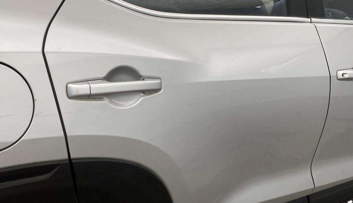 2021 Nissan MAGNITE XE, Petrol, Manual, 21,044 km, Right rear door - Minor scratches