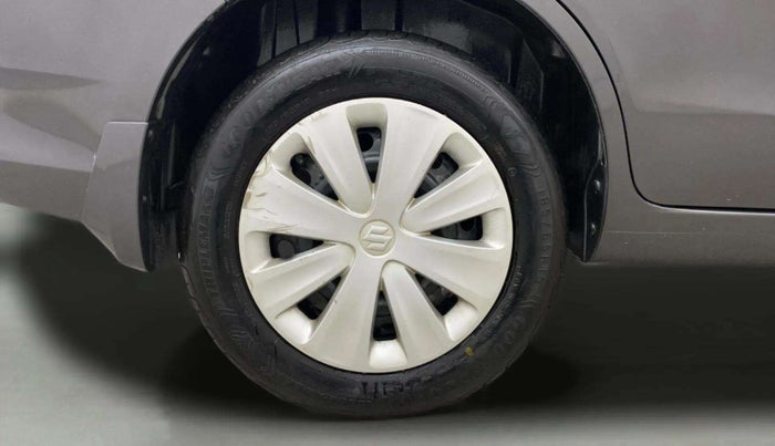 2016 Maruti Ertiga VXI, Petrol, Manual, 64,906 km, Right Rear Wheel