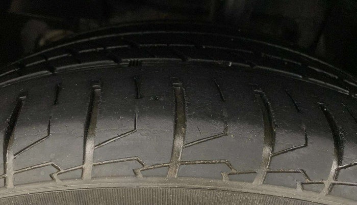 2020 Tata NEXON XZ PLUS PETROL, Petrol, Manual, 43,805 km, Left Front Tyre Tread